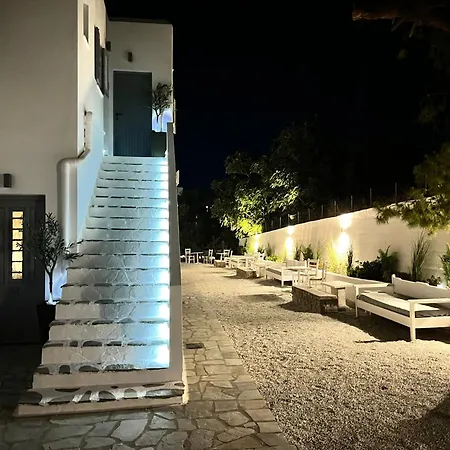 Aeolian Blu 6 * Páros